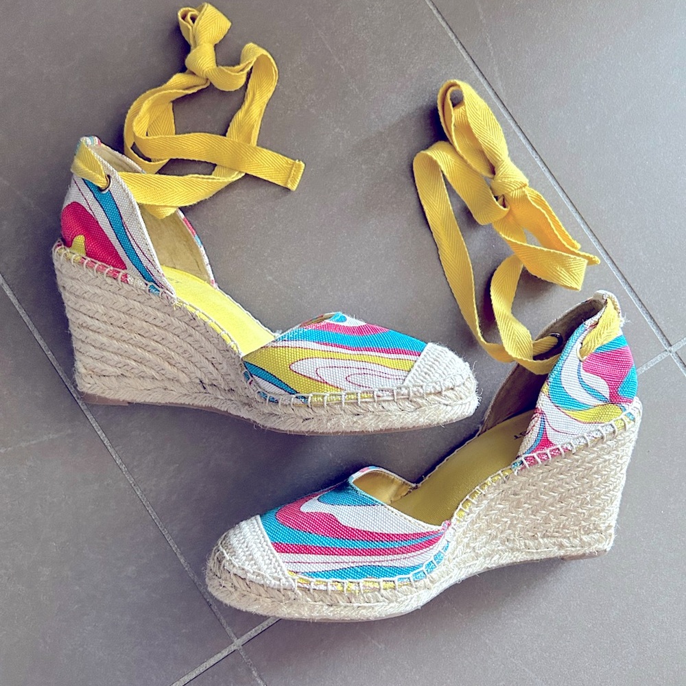 Nine West lace up wedges